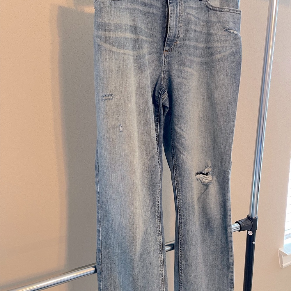 Banana Republic medium wash women’ jeans.